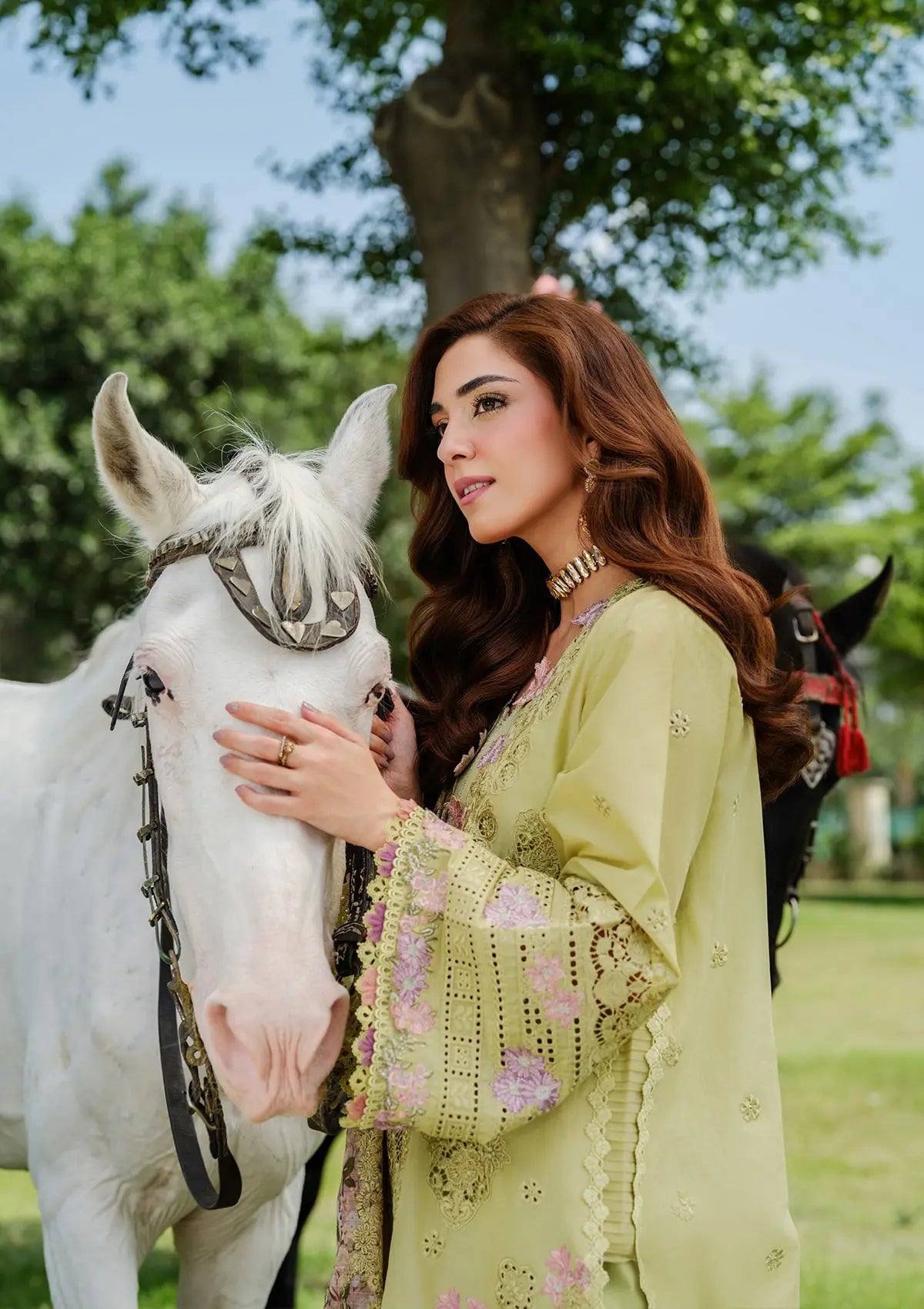 ELAF LAWN HEAVY EMBROIDERED UNSTITCHED 3PC SUIT | KPA0133